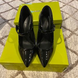 Classy Black Gianni Bini Women Heels